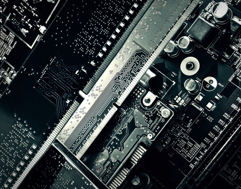 Essential Tips for Maintaining Your Electronic Devices Effectively
